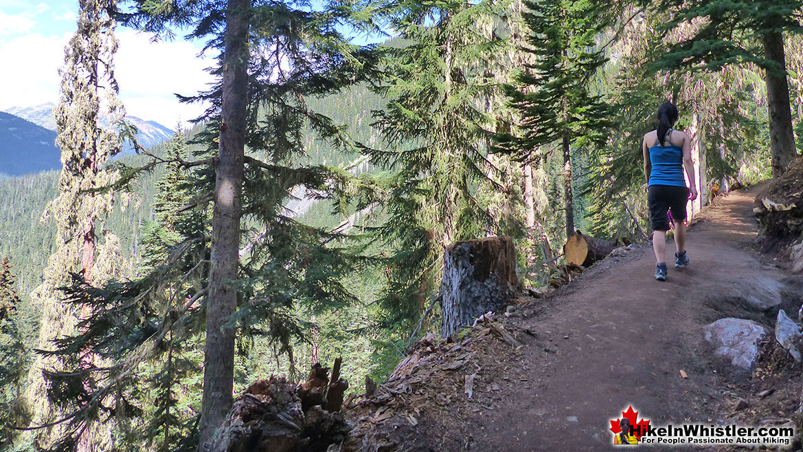 Joffre Lakes Provincial Park Trail